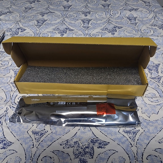 UUSI akku HP 450 kannettavaan
