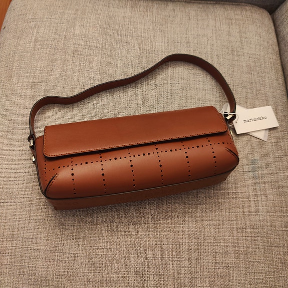 Marimekko- Imprint clutch tiiliskivi laukku