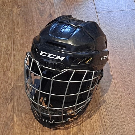 CCM FitLite 3D jääkiekkokypärä koko S