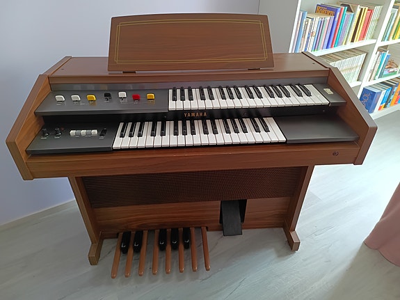 Yamaha urut B-2R