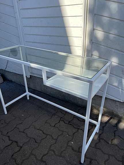 Ikea VITTSJÖ Tietokonepöytä