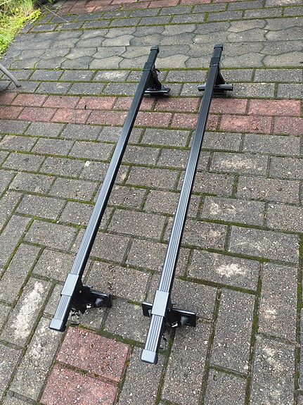 Thule kattotelineet mazda 323