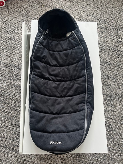 Cybex Gold Footmuff/chanceliere lämpöpussi rattaisiin musta