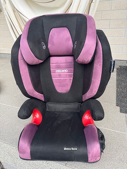 Recaro Monza Nova turvaistuin