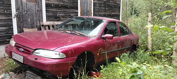 Ford Mondeo 2.0 osia