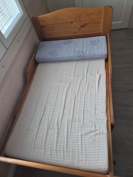 Puinen jatkettava lastensänky
