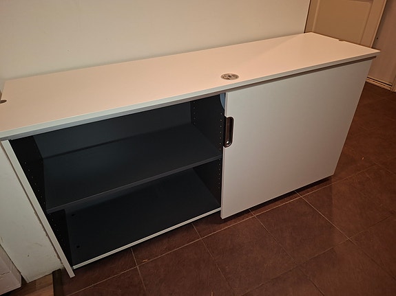 Ikea Galant liukuovikaappi