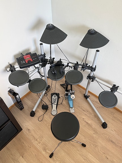 Yamaha DTXPLORER Sähkörummut