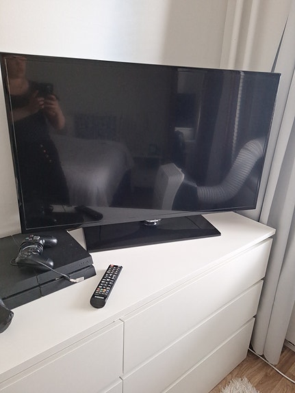 Samsung taulutelevisio 40" musta