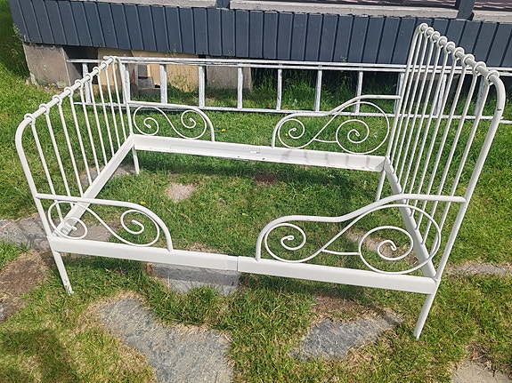 ikea minnen lastensänky
