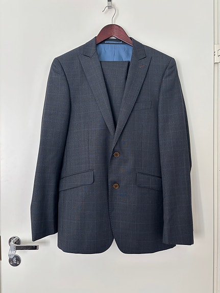 Dressmann miesten puku