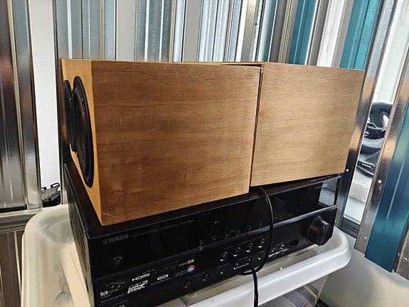 Yamaha HTR-2866 vahvistin
