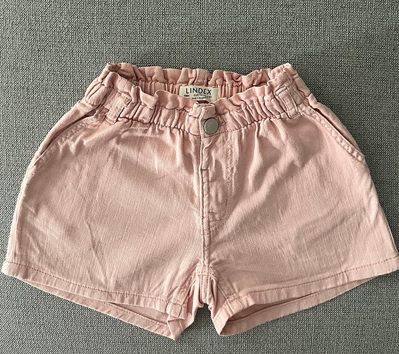 Lindex pinkit shortsit 116