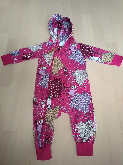 College haalari Moomin 68