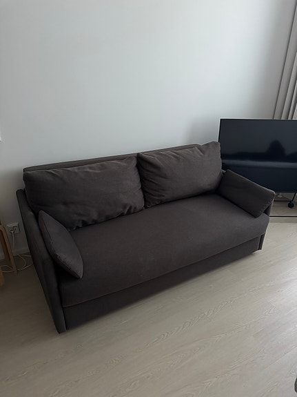 Habitat Carl 2-istuttava vuodesohva