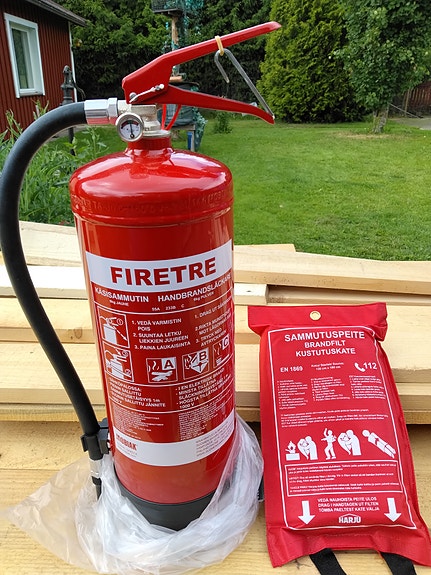 Jauhesammutin 6kg ja sammutuspeitto