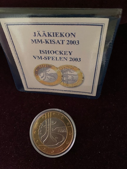 5 euron kolikko MM-Kisat 2003