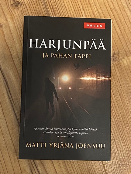 Matti Yrjänä Joensuu: Harjunpää ja pahan pappi