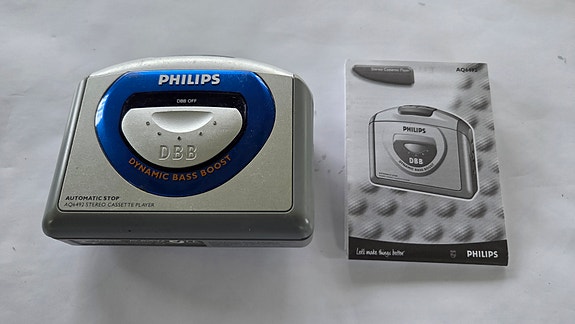 Kannettava c-kasettisoitin Philips AQ6492