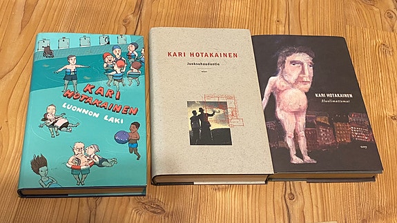 Kari Hotakainen, 3 teosta
