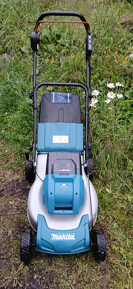 Makita 3-in-1 akkuruohonleikkuri