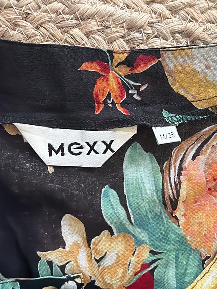 Mexx kukkakuvioinen paita
