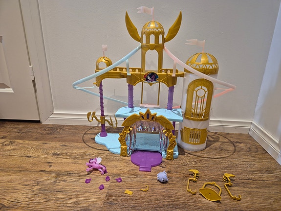 My Little Pony linna leikkisetti