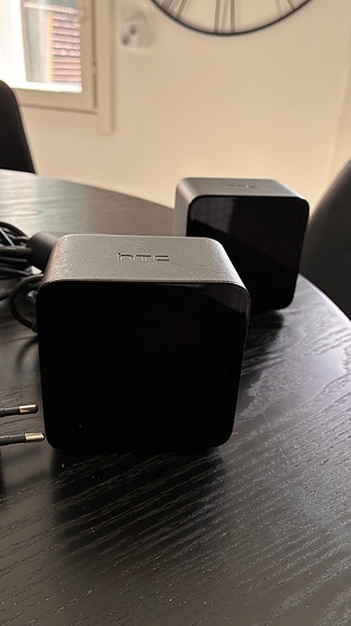 HTC Vive Base Station -majakat 2 kpl + virtajohdot