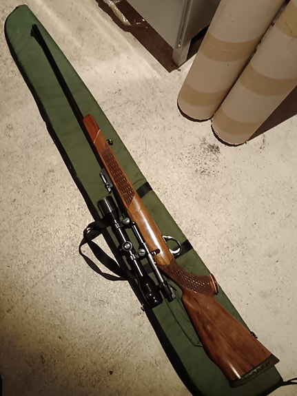 Sako L461Vixen kal .222 kiikarilla ja yhdellä lippaalla