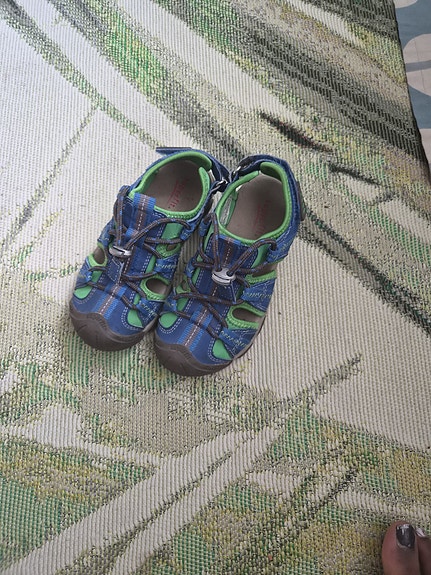 Super fit size 28 open shoes