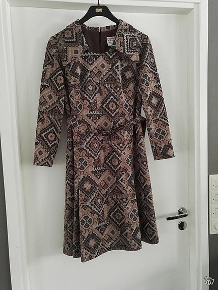 Vintage juhlamekko