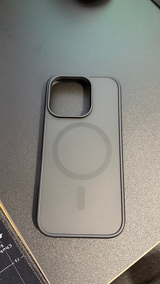 Iphone 16 pro magsafe case