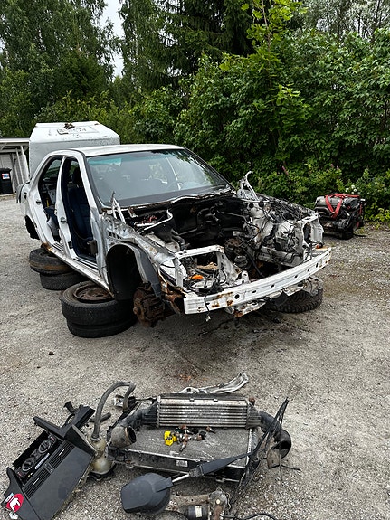 W202 osia myynissä paljon