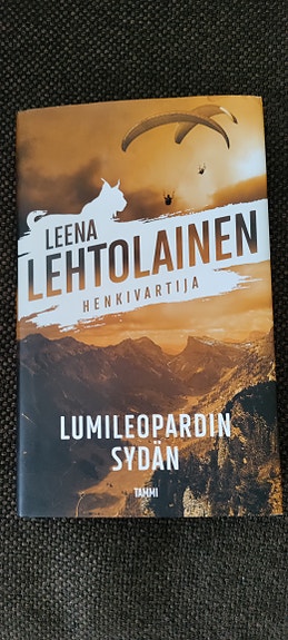 Leena Lehtolainen kirja Lumileopardin sydän