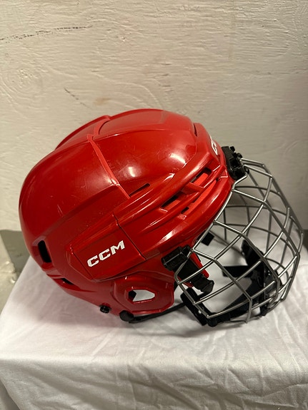 CCM Tacks 70 Jr -jääkiekkokypärä ristikolla punainen
