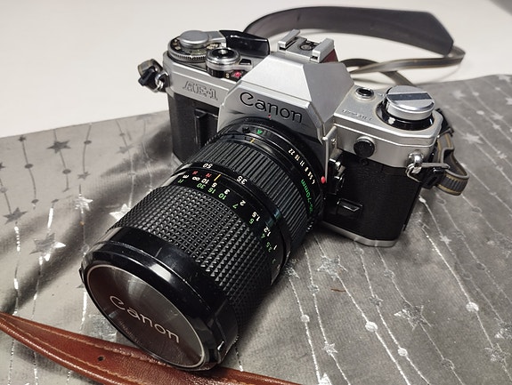 Canon AE-1
