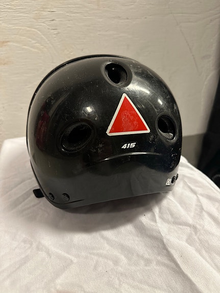 Jofa 415 jääkiekkokypärä musta