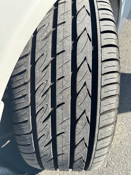 Mercedes-Benz 18" orkkis vanteet + 245/40-18 Kesärenkaat