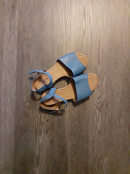 Naisten sandaalit