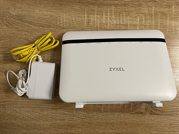 Zyxel modeemi / reititin