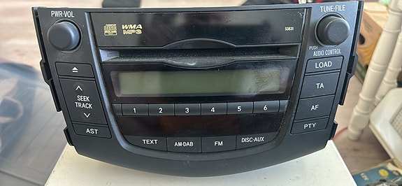 Matsushita CQ-ET3870AJ autosoitin WMA MP3 CD FM AM-DAB AUX