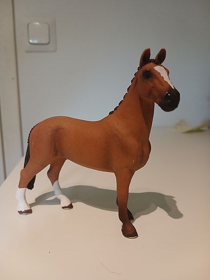 Schleich: Hannoveri ruuna