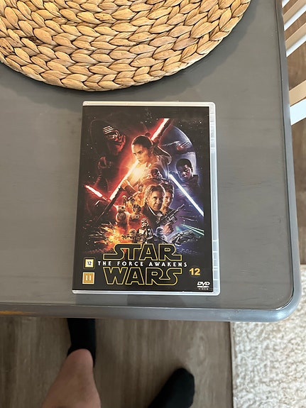 Star Wars The Force Awakens DVD-elokuva