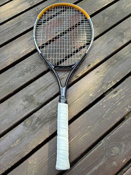 Tennismaila donnay
