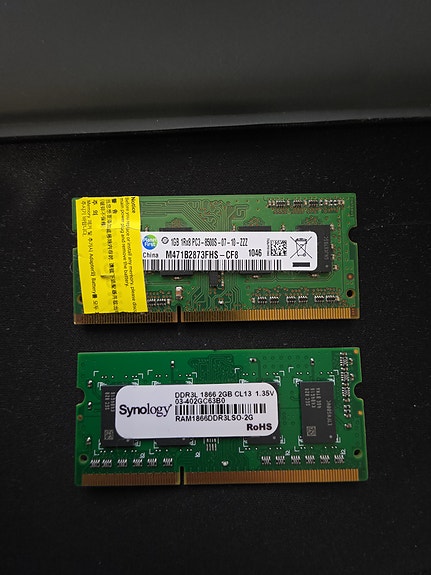 1 ja 2GB DDR3 SO-DIMM RAM-muistit