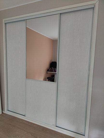 Finnmirror liukuovet
