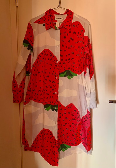 Marimekko Minta-mekko Mansikkavuoret 46
