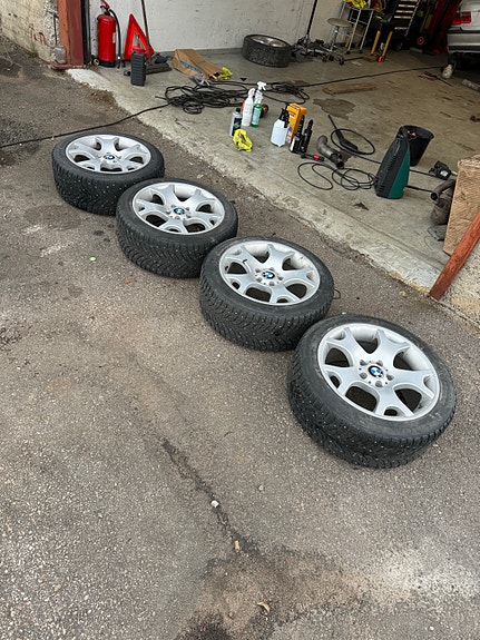 Style 63 BMW Vanteet Nastarenkailla