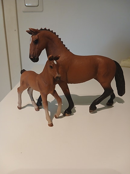 Schleich: Hannoveri Tamma ja varsa