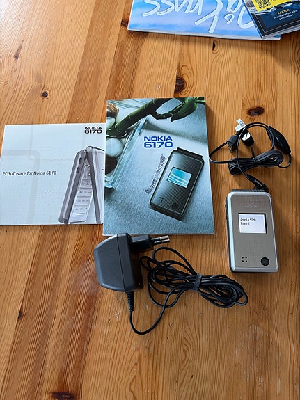 Nokia6170 matkapuhelin